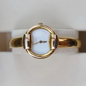 Gucci 1400 L timepieces